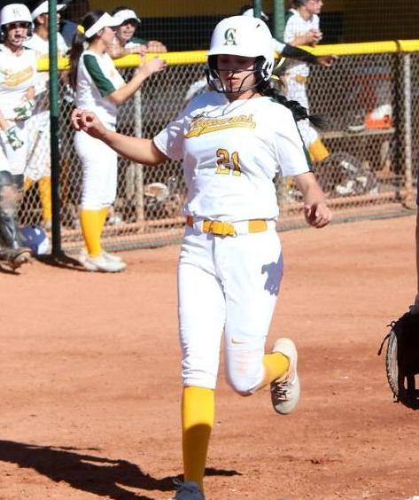 Danielle Farinas touches home -Oscar Perez Pinal Central