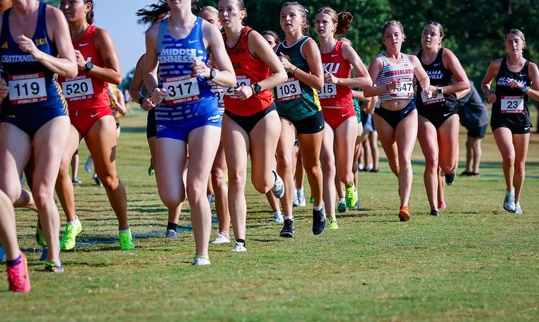 Vaqueras Finish as Top Junior College at Southern Showcase